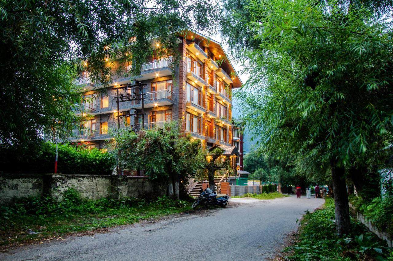 Suryansh Regency Manali Centrally Heated Air Cooled With Private Balconies Manāli Eksteriør bilde
