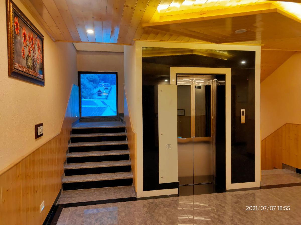 Suryansh Regency Manali Centrally Heated Air Cooled With Private Balconies Manāli Eksteriør bilde