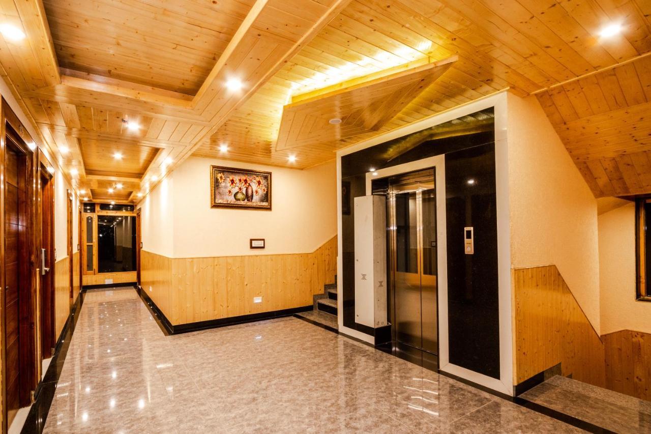 Suryansh Regency Manali Centrally Heated Air Cooled With Private Balconies Manāli Eksteriør bilde