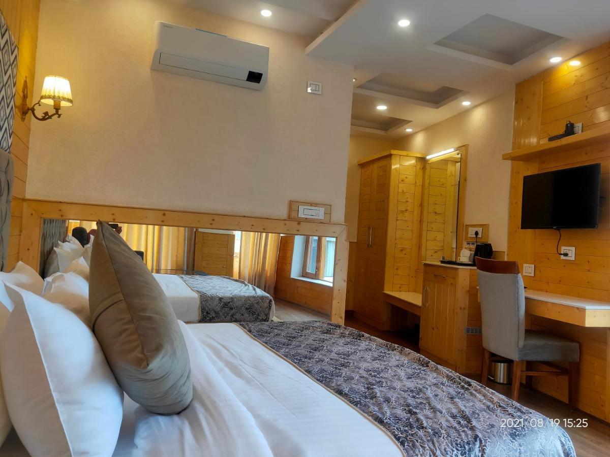 Suryansh Regency Manali Centrally Heated Air Cooled With Private Balconies Manāli Eksteriør bilde