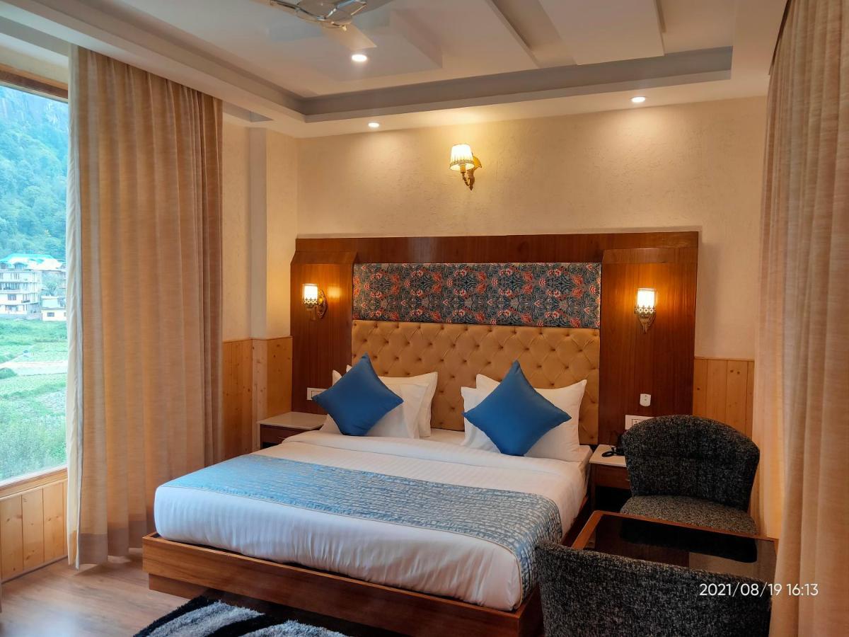 Suryansh Regency Manali Centrally Heated Air Cooled With Private Balconies Manāli Eksteriør bilde