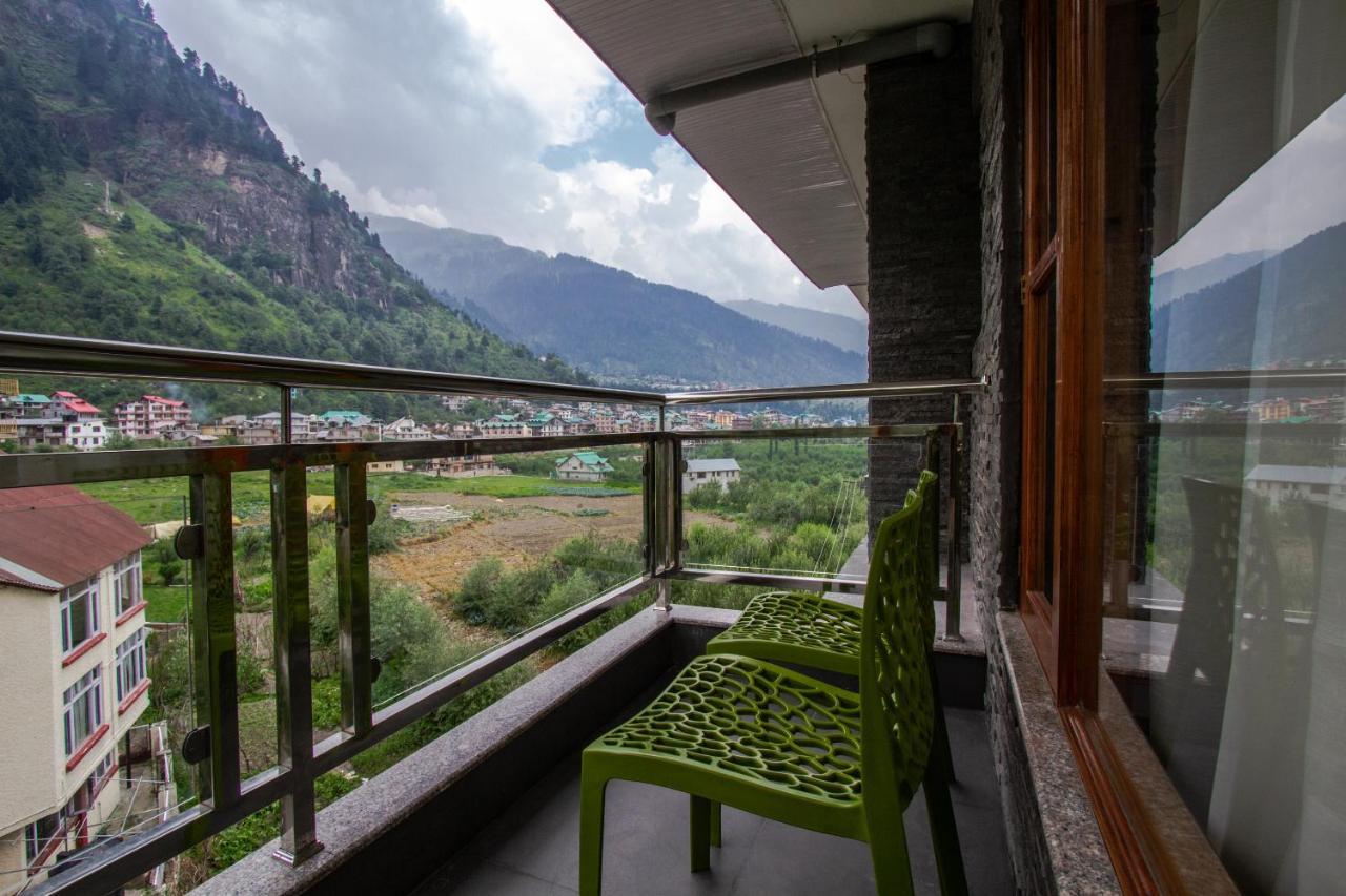 Suryansh Regency Manali Centrally Heated Air Cooled With Private Balconies Manāli Eksteriør bilde